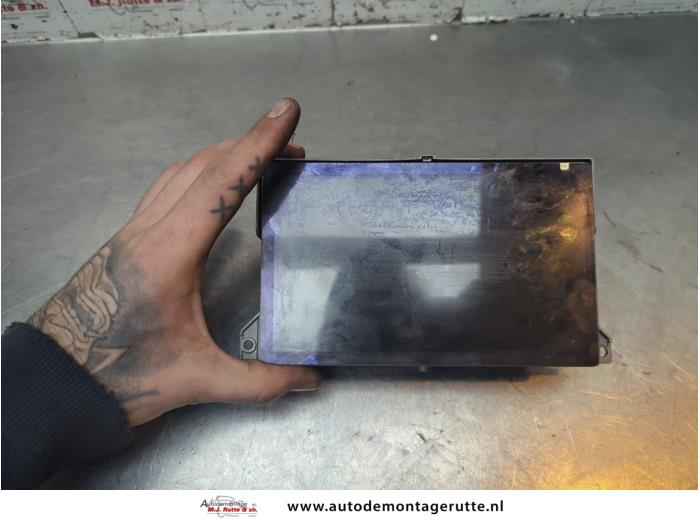 Begagnade Innerdisplay Peugeot 307 (3A/C/D) 1.6 16V Pris € 100,00 Marginaltabell erbjuds av Autodemontage M.J. Rutte B.V.