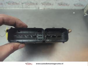 Ignition lock + computer from a Opel Combo 1.3 CDTI 16V ecoFlex 2014