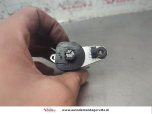 Ignition lock + computer from a Opel Combo 1.3 CDTI 16V ecoFlex 2014