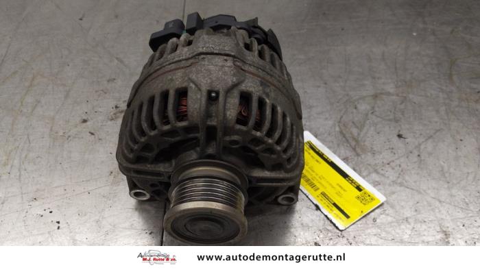 Begagnade Dynamo Opel Astra H GTC (L08) 1.6 16V Turbo Pris på förfrågan erbjuds av Autodemontage M.J. Rutte B.V.