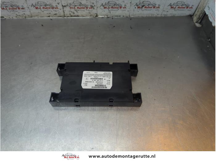 Używane Modul Bluetooth Volvo C30 (EK/MK) 1.6 D2 16V Cena € 100,00 Procedura marży oferowane przez Autodemontage M.J. Rutte B.V.
