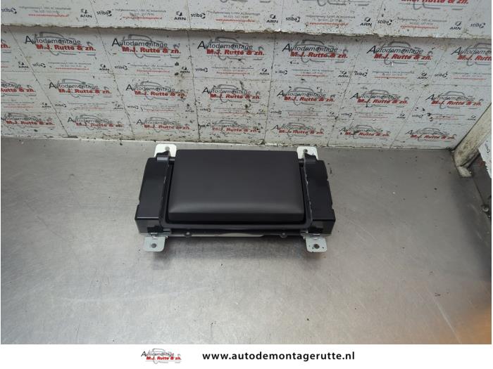 Gebrauchte Frontscheibenanzeige Volvo C30 (EK/MK) 1.6 D2 16V Preis € 100,00 Margenregelung angeboten von Autodemontage M.J. Rutte B.V.