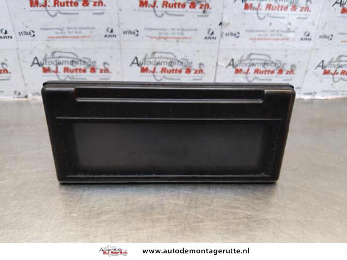 Begagnade Innerdisplay Volvo C30 (EK/MK) 1.6 16V Pris på förfrågan erbjuds av Autodemontage M.J. Rutte B.V.