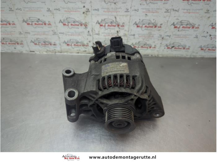 Gebrauchte Dynamo Ford Focus 1 1.4 16V Preis auf Anfrage angeboten von Autodemontage M.J. Rutte B.V.