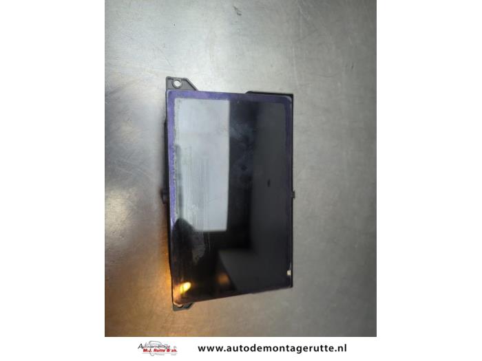 Begagnade Innerdisplay Peugeot 307 (3A/C/D) 1.6 16V Pris € 150,00 Marginaltabell erbjuds av Autodemontage M.J. Rutte B.V.