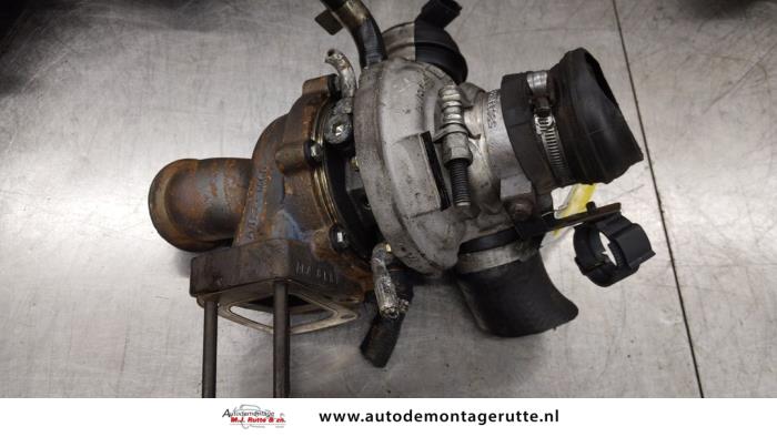 Używane Turbo Iveco New Daily VI 33S14, 35C14, 35S14 Cena na żądanie oferowane przez Autodemontage M.J. Rutte B.V.