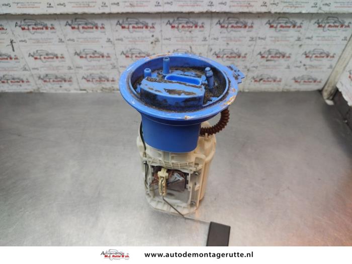 Usagé Pompe d'injection Volkswagen Golf V (1K1) 1.4 16V Prix sur demande proposé par Autodemontage M.J. Rutte B.V.