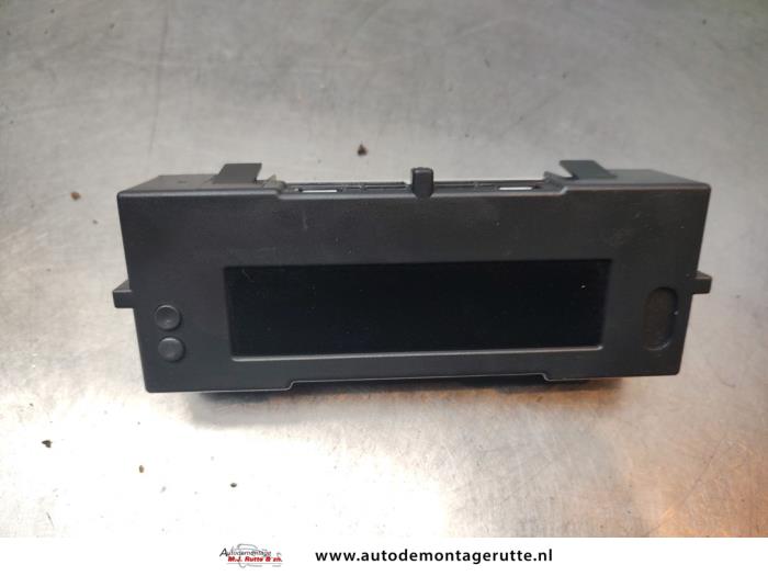 Begagnade Klocka Renault Clio III (BR/CR) 1.2 16V 75 Pris på förfrågan erbjuds av Autodemontage M.J. Rutte B.V.