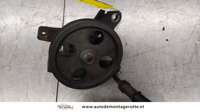 Usagé Pompe direction assistée Toyota Starlet (EP8/NP8) 1.3 Friend,XLi 12V Prix sur demande proposé par Autodemontage M.J. Rutte B.V.