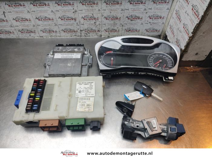 Used Ignition lock + computer Ford Mondeo IV Wagon 2.3 16V Price € 175,00 Margin scheme offered by Autodemontage M.J. Rutte B.V.