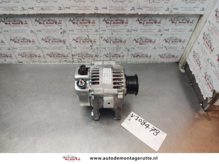 Dynamo Toyota RAV4 (A2), 2000 / 2005 2.0 16V VVT-i 4x4, Jeep/SUV, Benzin, 1.998cc, 110kW (150pk), 4x4, 1AZFE, 2000-05 / 2005-11, ACA20; ACA21 (Gebraucht)