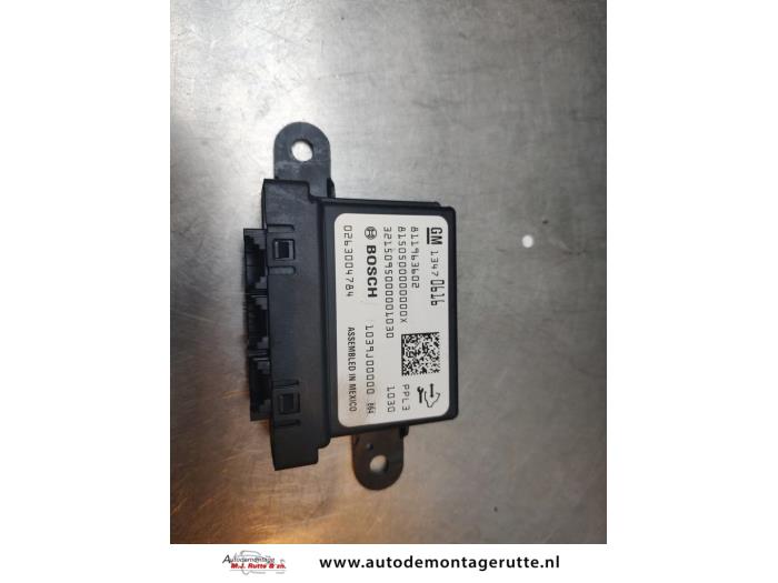 Begagnade PDC-modul Opel Corsa E 1.0 SIDI Turbo 12V Pris € 50,00 Marginaltabell erbjuds av Autodemontage M.J. Rutte B.V.