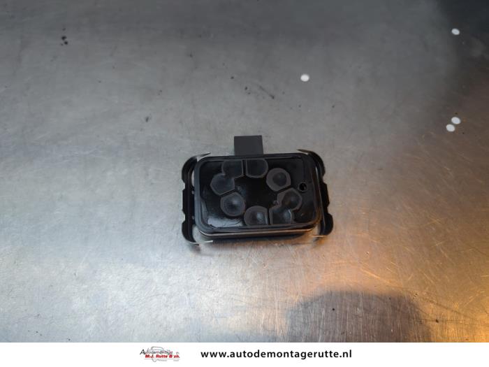 Begagnade Regnsensor Volvo XC90 I 2.5 T 20V Pris på förfrågan erbjuds av Autodemontage M.J. Rutte B.V.