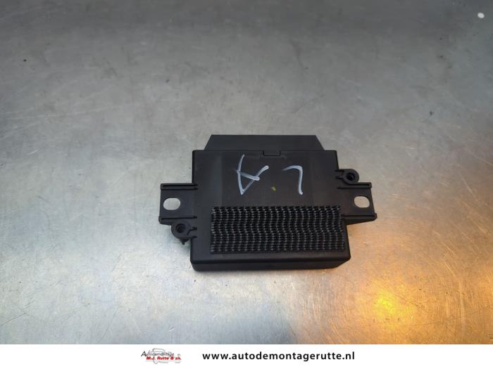 Begagnade PDC-modul Volvo XC90 I 2.5 T 20V Pris € 50,00 Marginaltabell erbjuds av Autodemontage M.J. Rutte B.V.