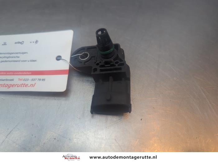 Gebrauchte Luftmengenmesser Renault Scénic III (JZ) 1.4 16V TCe 130 Preis auf Anfrage angeboten von Autodemontage M.J. Rutte B.V.