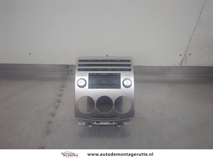 Używane Radio Mazda 5 (CR19) 1.8i 16V Cena na żądanie oferowane przez Autodemontage M.J. Rutte B.V.