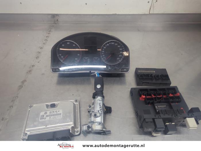 Used Ignition lock + computer Volkswagen Golf Plus (5M1/1KP) 1.4 16V Price € 175,00 Margin scheme offered by Autodemontage M.J. Rutte B.V.
