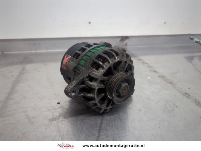 Begagnade Dynamo Hyundai Accent 1.5i 12V Pris på förfrågan erbjuds av Autodemontage M.J. Rutte B.V.