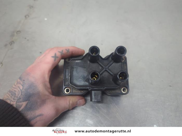 Gebrauchte Zündspule Volvo C30 (EK/MK) 1.6 16V Preis auf Anfrage angeboten von Autodemontage M.J. Rutte B.V.