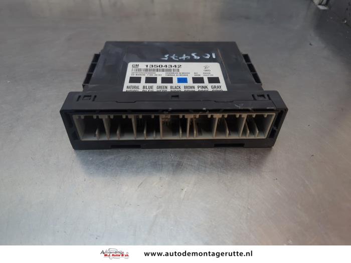 Used Body control computer Opel Insignia 1.6 Turbo 16V Ecotec Price on request offered by Autodemontage M.J. Rutte B.V.