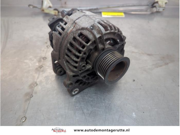 Gebrauchte Dynamo Volkswagen Golf IV (1J1) 1.4 16V Preis auf Anfrage angeboten von Autodemontage M.J. Rutte B.V.