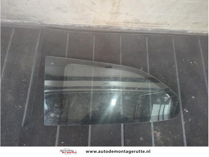 Usados Ventanilla triangular derecha detrás Suzuki Alto 1.0 12V Precio de solicitud ofrecido por Autodemontage M.J. Rutte B.V.