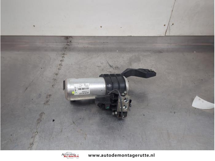 Gebrauchte Klima Trockner Renault Zoé (AG) 46kW Preis € 50,00 Margenregelung angeboten von Autodemontage M.J. Rutte B.V.