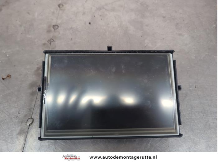 Begagnade Innerdisplay Renault Zoé (AG) 46kW Pris € 100,00 Marginaltabell erbjuds av Autodemontage M.J. Rutte B.V.