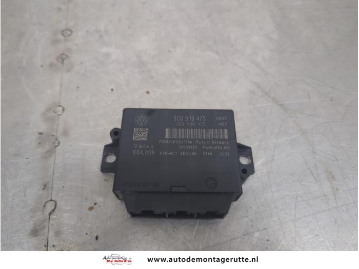 Begagnade PDC-modul Volkswagen Passat CC (357) 1.8 TSI 16V Pris på förfrågan erbjuds av Autodemontage M.J. Rutte B.V.