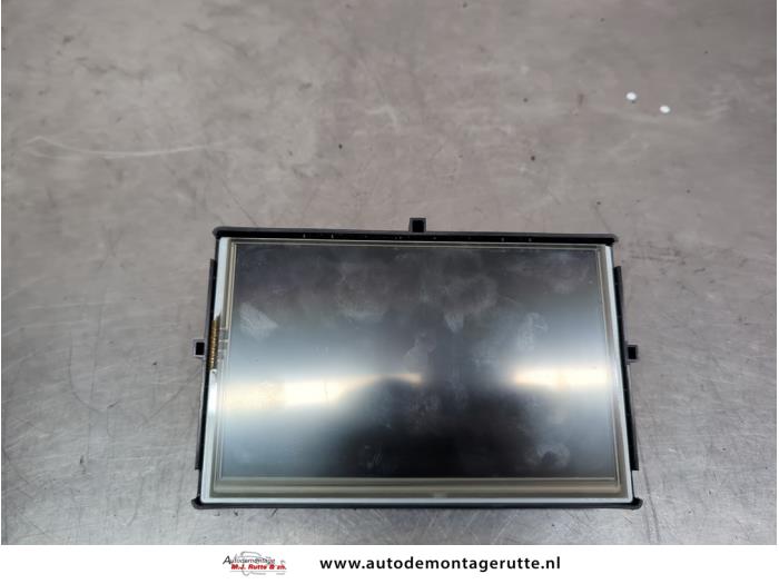 Begagnade Innerdisplay Renault Zoé (AG) 46kW Pris på förfrågan erbjuds av Autodemontage M.J. Rutte B.V.