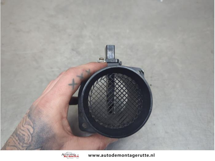 Begagnade Luftflödesmätare Volkswagen Passat CC (357) 1.8 TSI 16V Pris på förfrågan erbjuds av Autodemontage M.J. Rutte B.V.