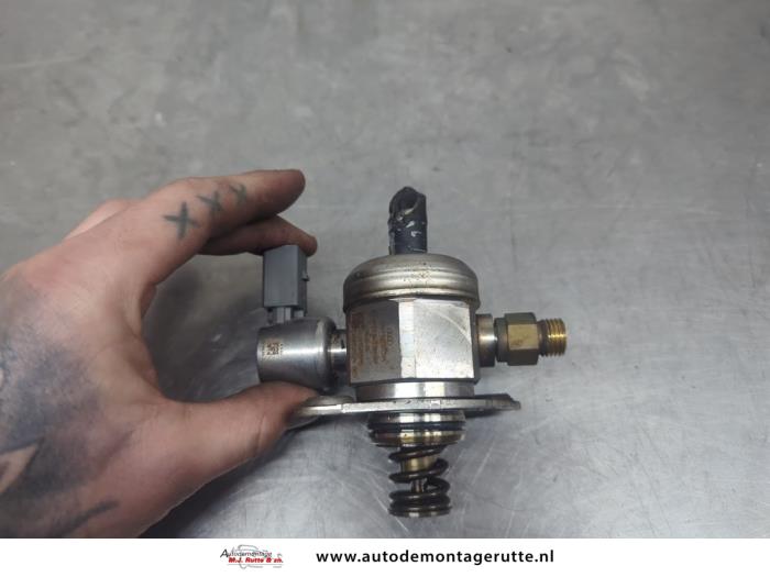 Begagnade Högtryckspump Volkswagen Passat CC (357) 1.8 TSI 16V Pris € 100,00 Marginaltabell erbjuds av Autodemontage M.J. Rutte B.V.