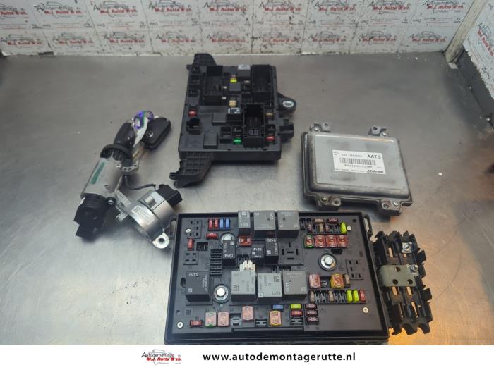 Used Ignition lock + computer Opel Astra J Sports Tourer (PD8/PE8/PF8) 1.4 16V ecoFLEX Price € 175,00 Margin scheme offered by Autodemontage M.J. Rutte B.V.