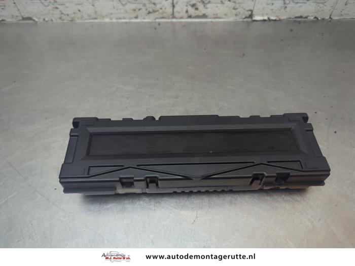 Begagnade Innerdisplay Opel Insignia 1.6 Turbo 16V Ecotec Pris på förfrågan erbjuds av Autodemontage M.J. Rutte B.V.