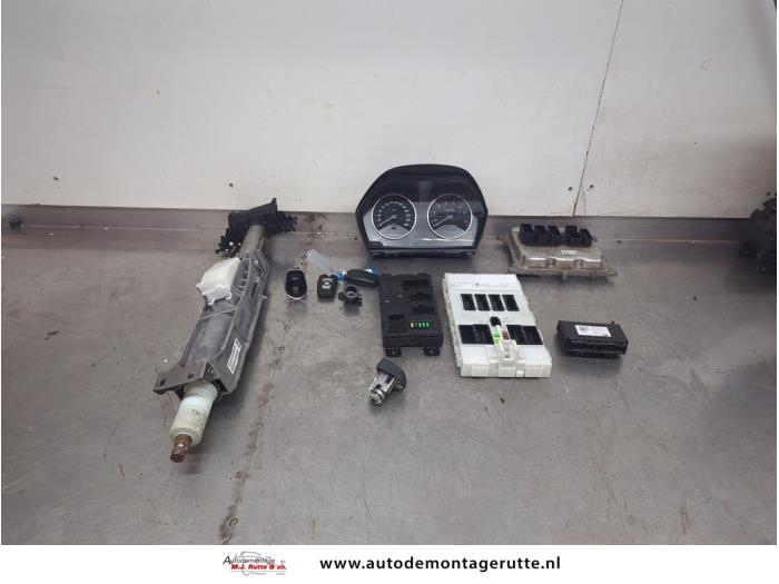 Used Ignition lock + computer BMW 1 serie (F20) 114i 1.6 16V Price € 400,00 Margin scheme offered by Autodemontage M.J. Rutte B.V.