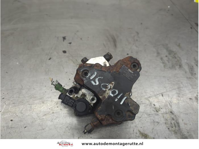 Begagnade Högtryckspump Volvo XC90 I 2.4 D5 20V Pris € 75,00 Marginaltabell erbjuds av Autodemontage M.J. Rutte B.V.