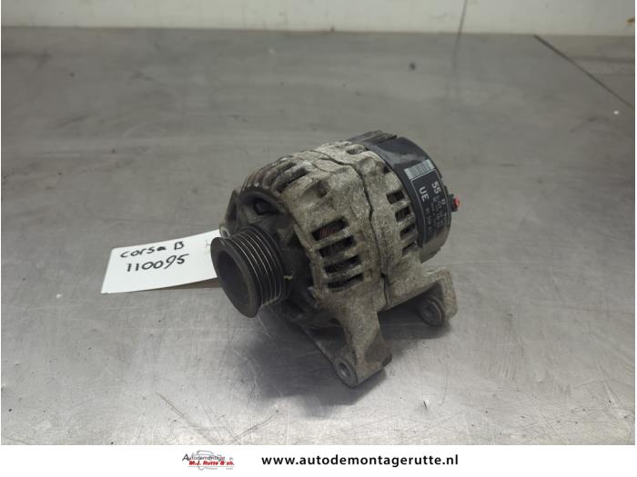 Usagé Dynamo Opel Corsa B (73/78/79) 1.0i 12V Prix sur demande proposé par Autodemontage M.J. Rutte B.V.