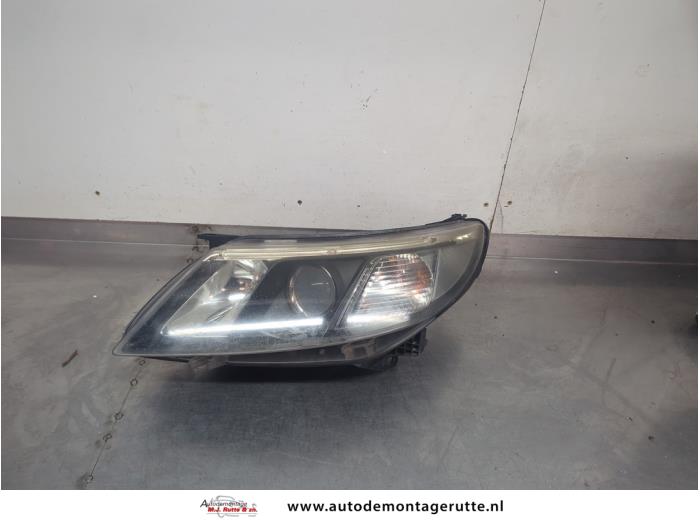 Gebrauchte Scheinwerfer links Saab 9-3 Sport Estate (YS3F) 1.9 TTiD 16V Preis auf Anfrage angeboten von Autodemontage M.J. Rutte B.V.