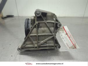 Dynamo från en Volkswagen Transporter T5 2.5 TDi 2004