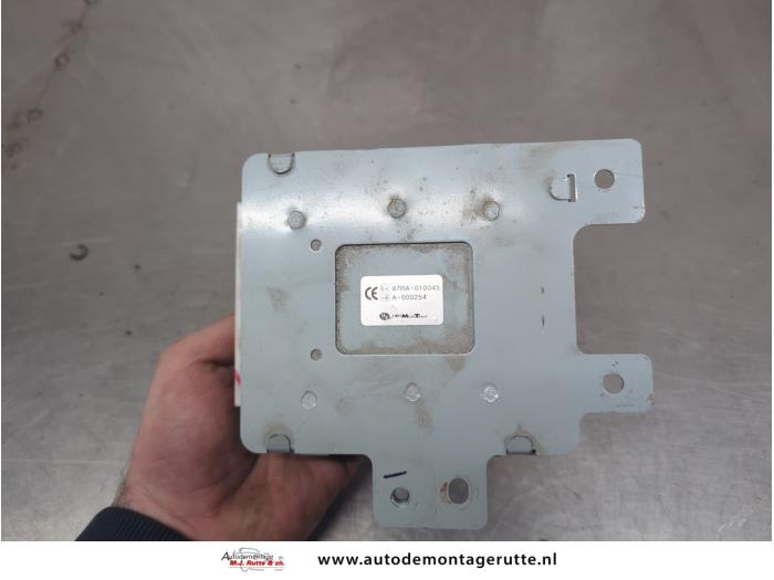 Używane Modul alarmu Ssang Yong Actyon 2.3 16V Cena na żądanie oferowane przez Autodemontage M.J. Rutte B.V.