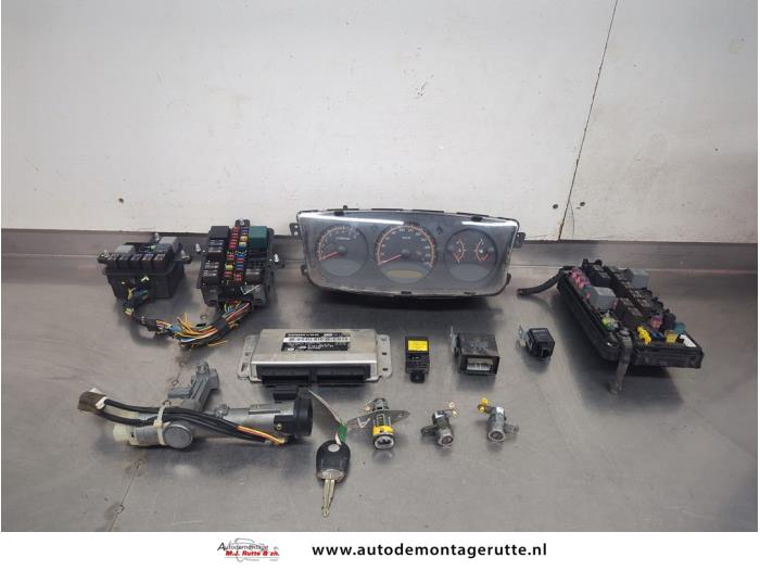 Used Ignition lock + computer Ssang Yong Actyon 2.3 16V Price on request offered by Autodemontage M.J. Rutte B.V.