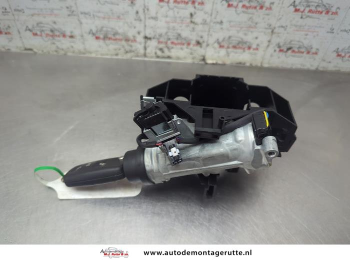 Używane Stacyjka + Kluczyk Seat Altea (5P1) 1.8 TFSI 16V Cena na żądanie oferowane przez Autodemontage M.J. Rutte B.V.