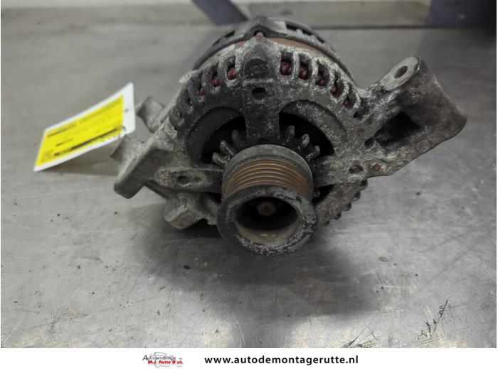 Begagnade Dynamo Ford Focus 2 Wagon 1.8 16V Pris på förfrågan erbjuds av Autodemontage M.J. Rutte B.V.