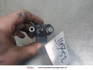 Map Sensor (Einlasskrümmer) van een Toyota iQ 1.3 Stop & Start Dual VVT-i 16V 2009