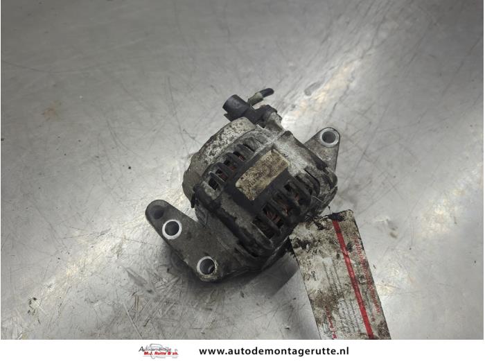 Usagé Dynamo Ford Fiesta 5 (JD/JH) 1.3 Prix sur demande proposé par Autodemontage M.J. Rutte B.V.