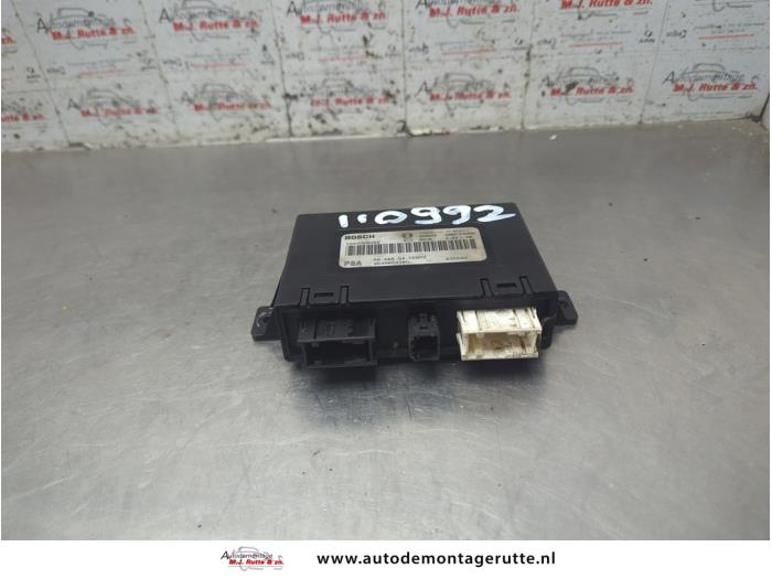 Begagnade PDC-modul Citroen C5 II Berline (RC) 1.6 HDiF 16V Pris på förfrågan erbjuds av Autodemontage M.J. Rutte B.V.