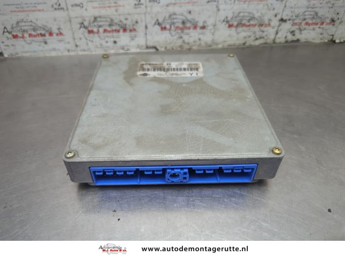 Used Engine management computer Nissan Micra (K11) 1.0 L,LX 16V Price on request offered by Autodemontage M.J. Rutte B.V.