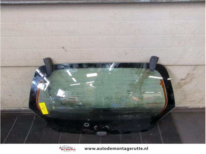 Usados Ventanilla detrás Toyota Aygo (B10) 1.0 12V VVT-i Precio de solicitud ofrecido por Autodemontage M.J. Rutte B.V.