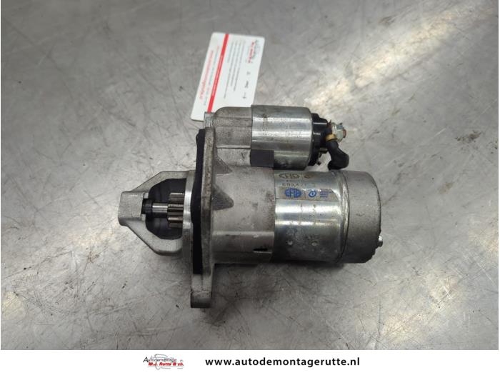 Gebrauchte Anlasser Renault Megane III Grandtour (KZ) 2.0 16V CVT Preis auf Anfrage angeboten von Autodemontage M.J. Rutte B.V.