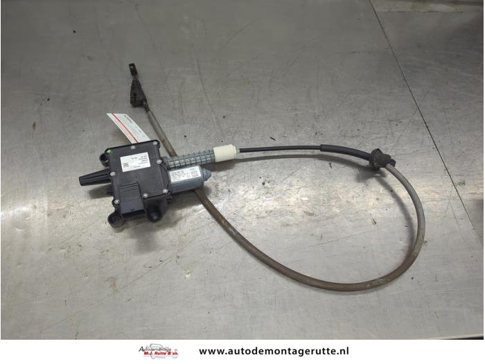 Używane Silnik hamulca postojowego Peugeot 3008 I (0U/HU) 1.6 VTI 16V Cena na żądanie oferowane przez Autodemontage M.J. Rutte B.V.